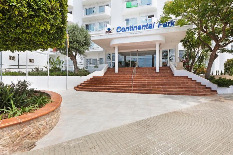 Aluasun Continental Park Hotel & Apartments Playa de Muro  Exterior photo